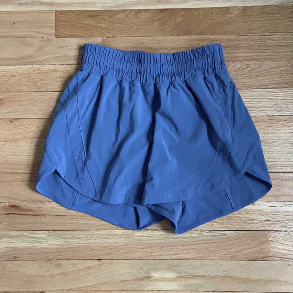 Track That Short 5” size 4 water drop